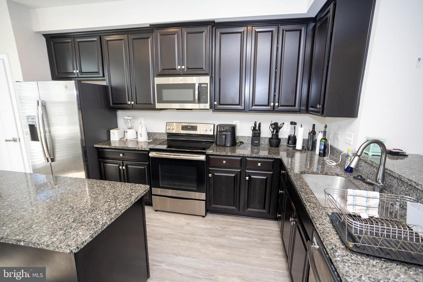 9926 New Pointe Drive photo 13
