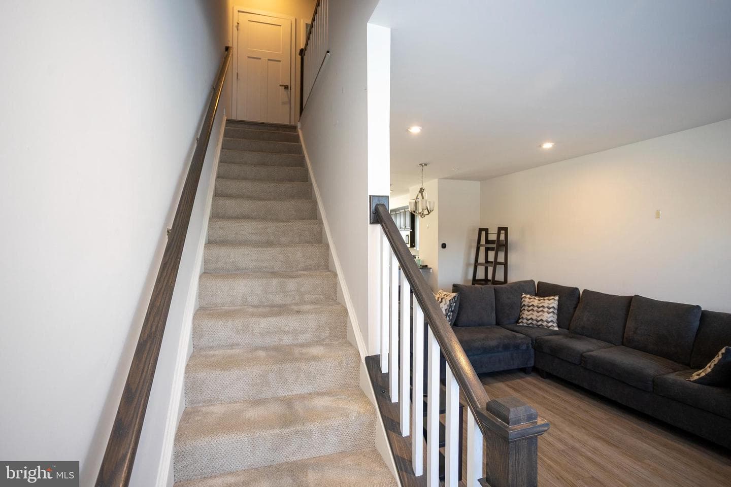 9926 New Pointe Drive photo 19