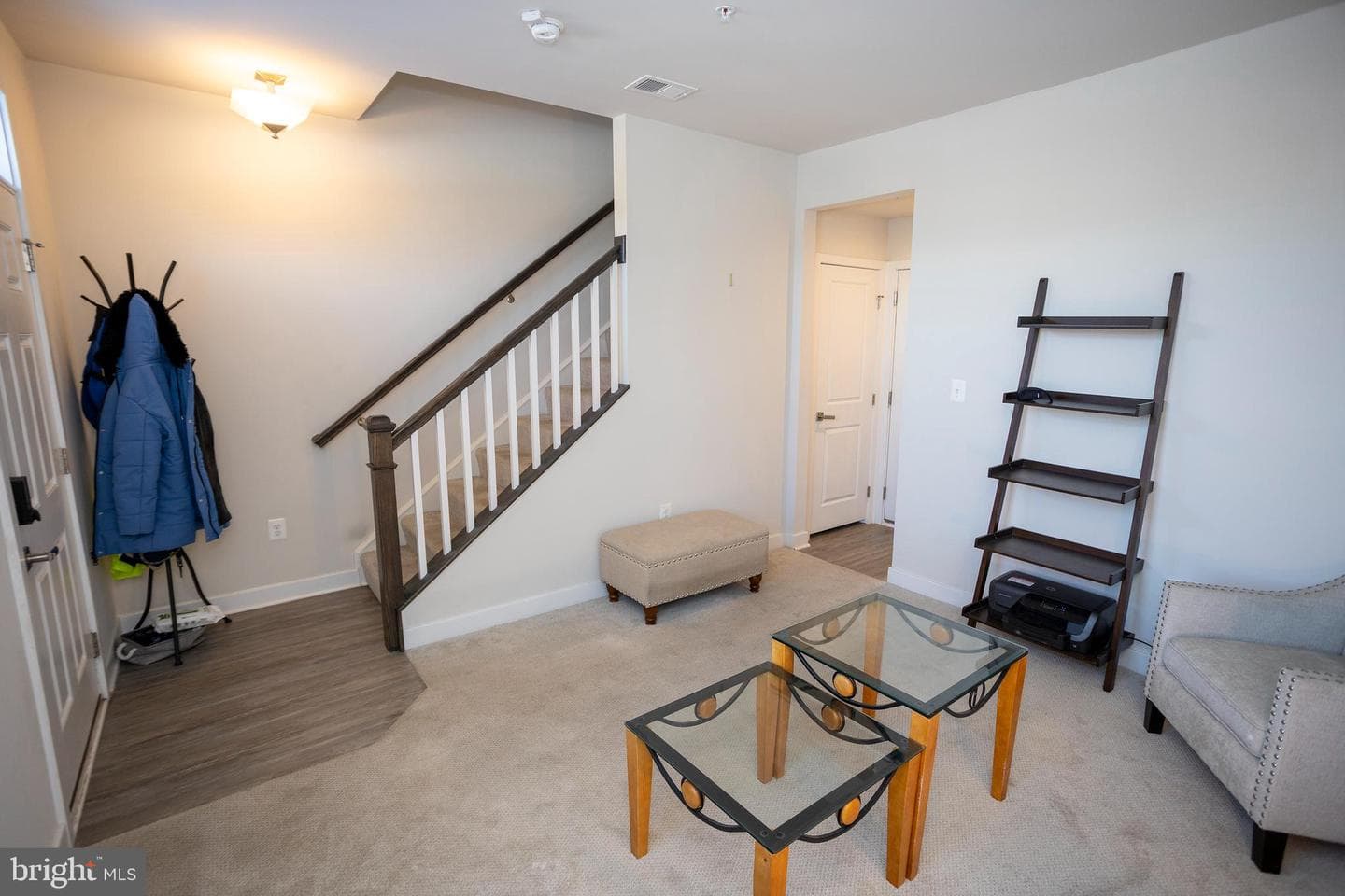9926 New Pointe Drive photo 4