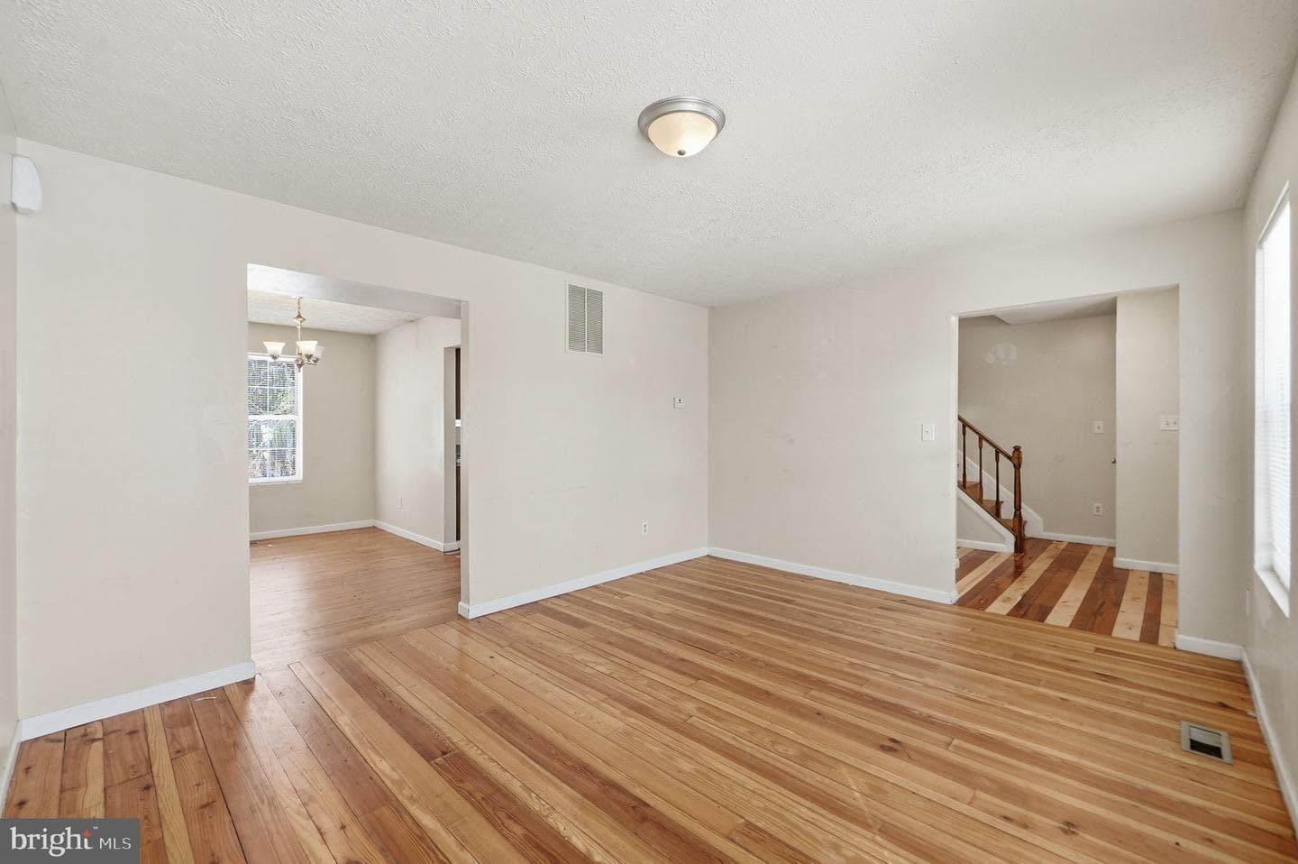 5808 Burgundy Street photo 21