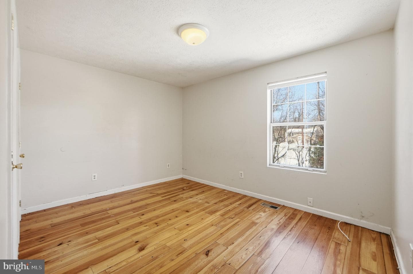 5808 Burgundy Street photo 31