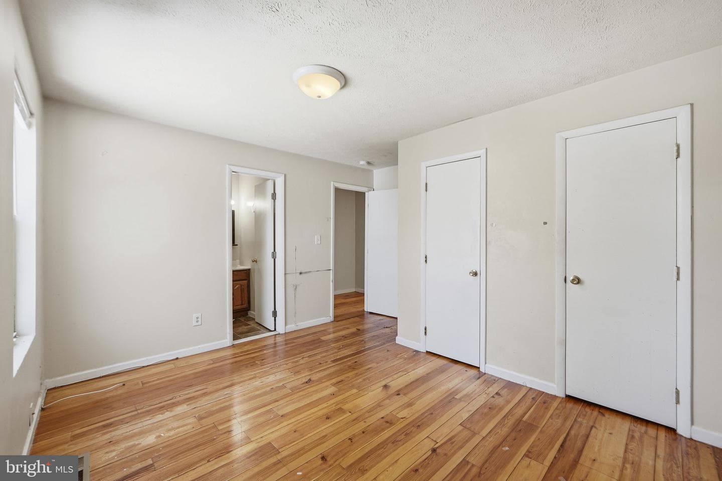 5808 Burgundy Street photo 6