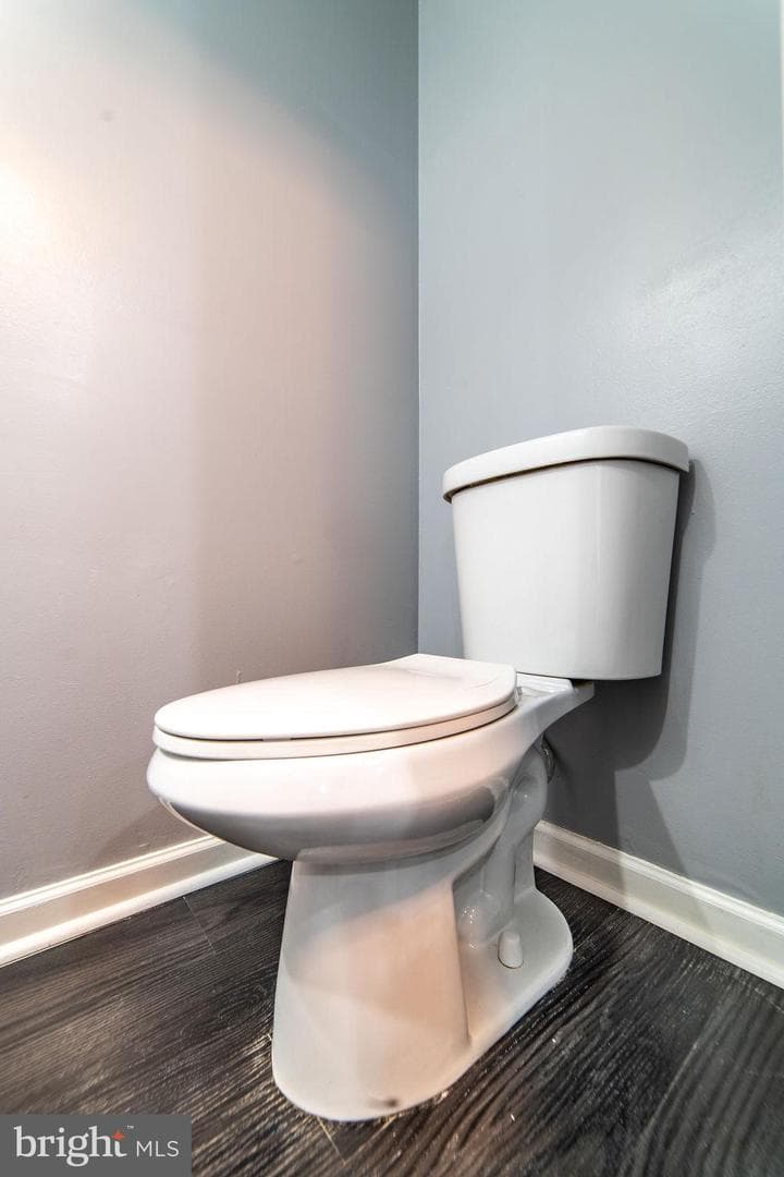 5919 Applegarth Place photo 37