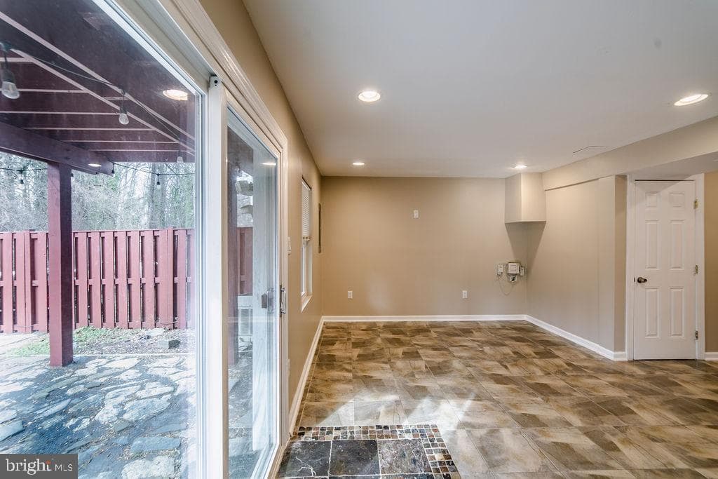 5919 Applegarth Place photo 39