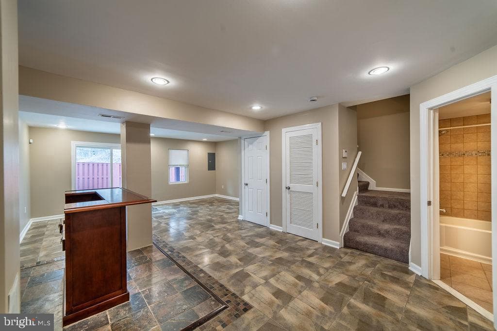 5919 Applegarth Place photo 44