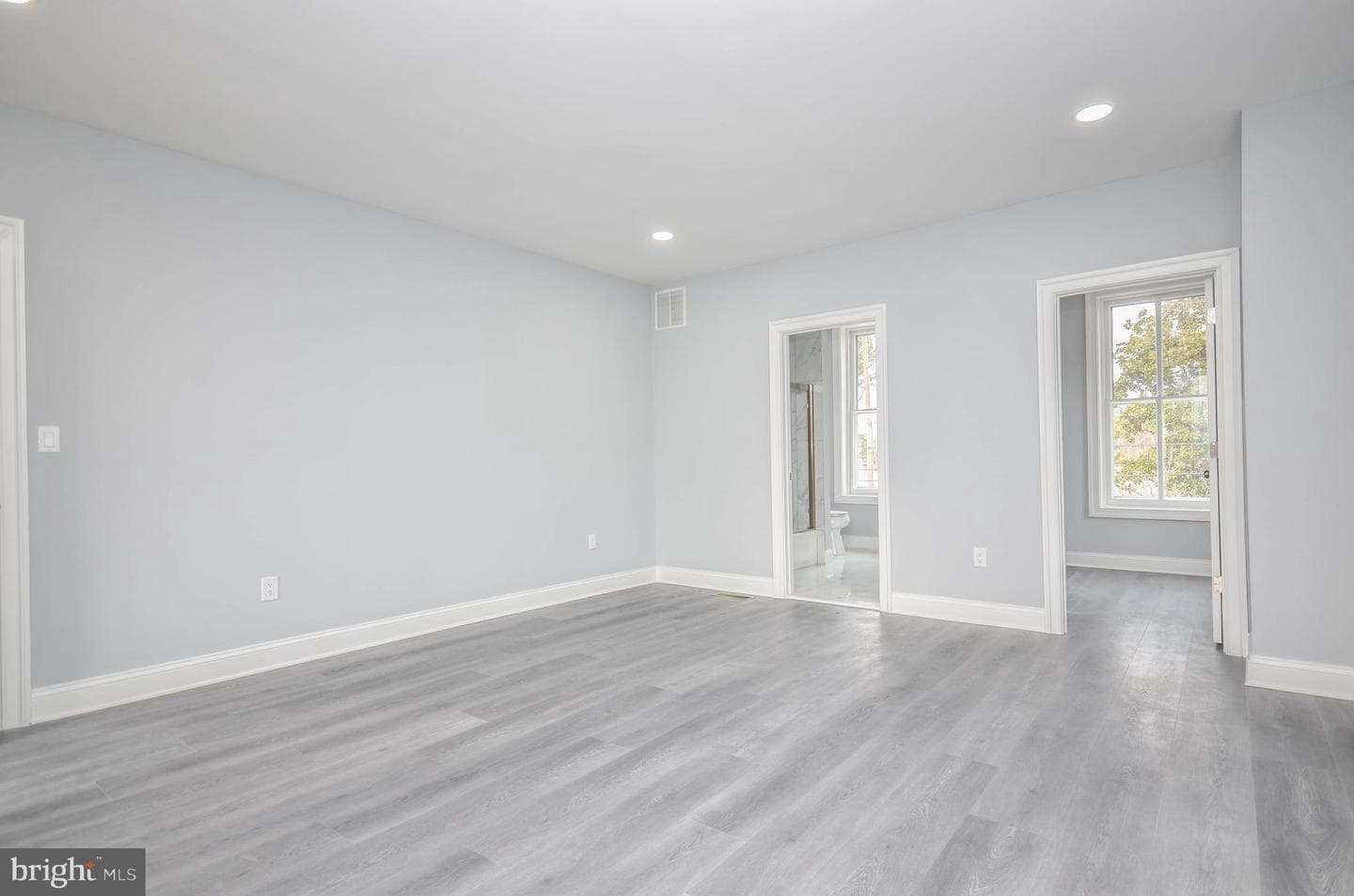 5617 Ruatan Street photo 30
