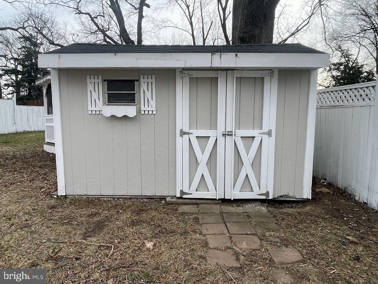 5617 Ruatan Street photo 51