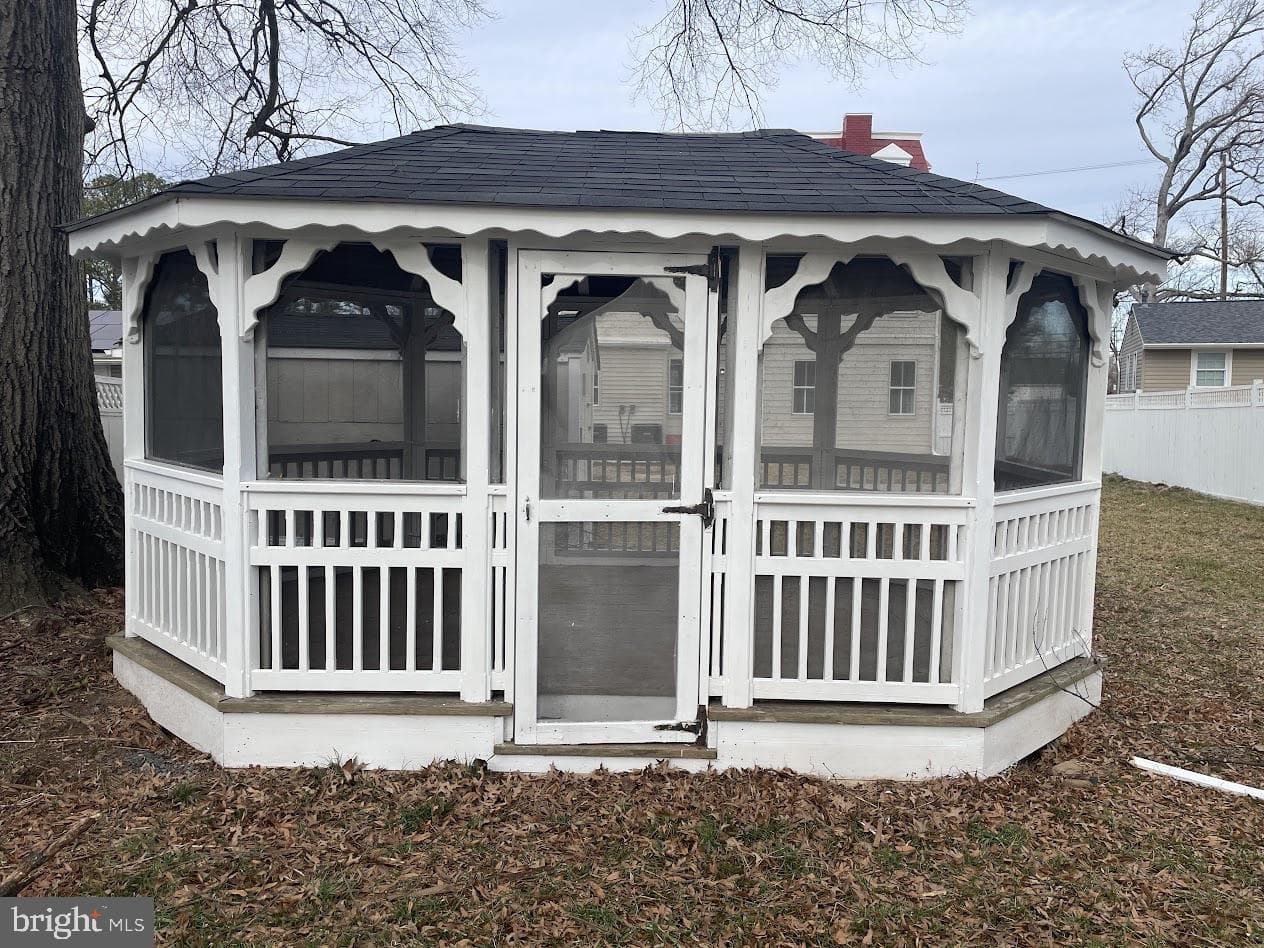 5617 Ruatan Street photo 52