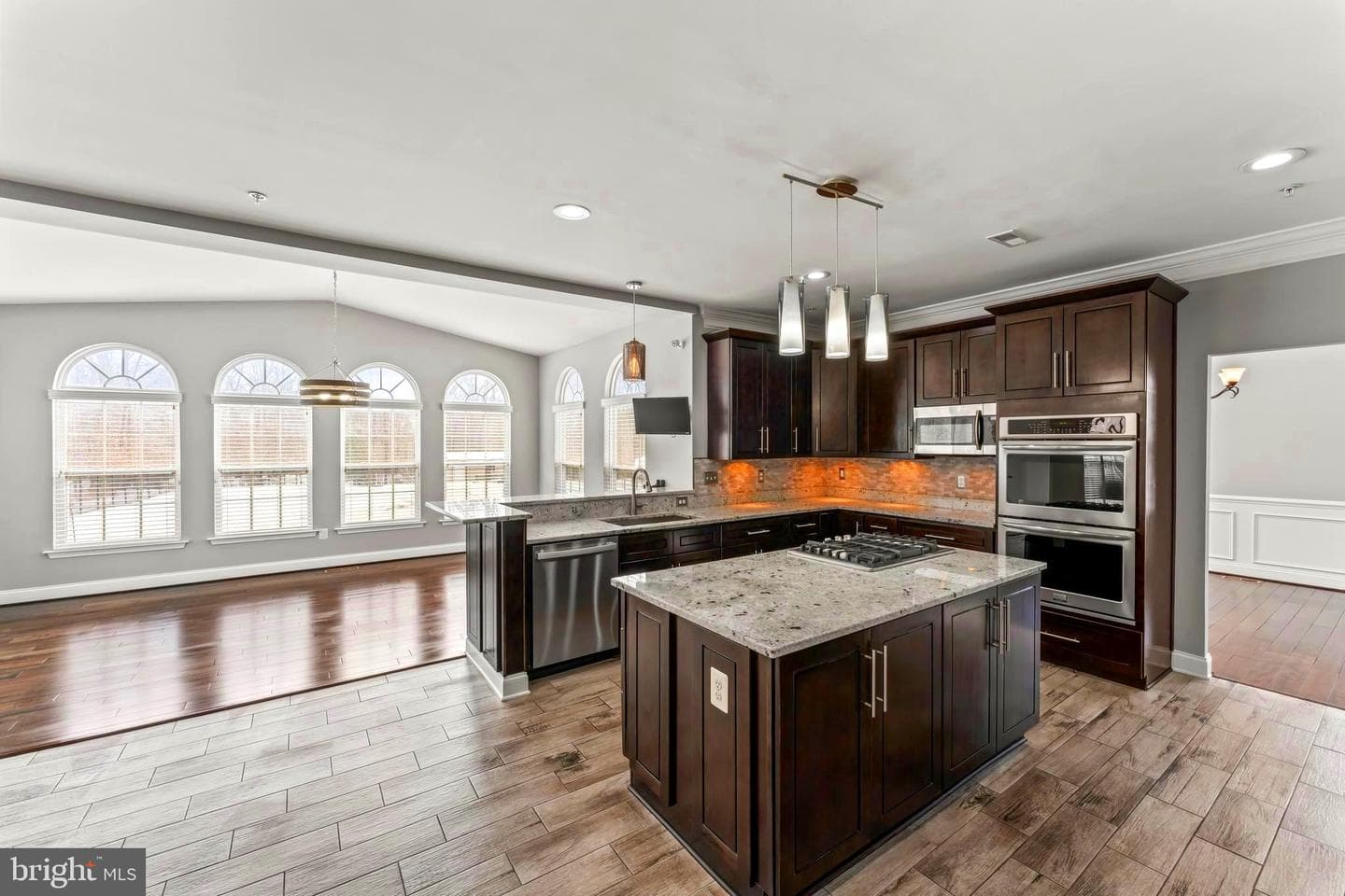 14204 Highlands Terrace photo 14