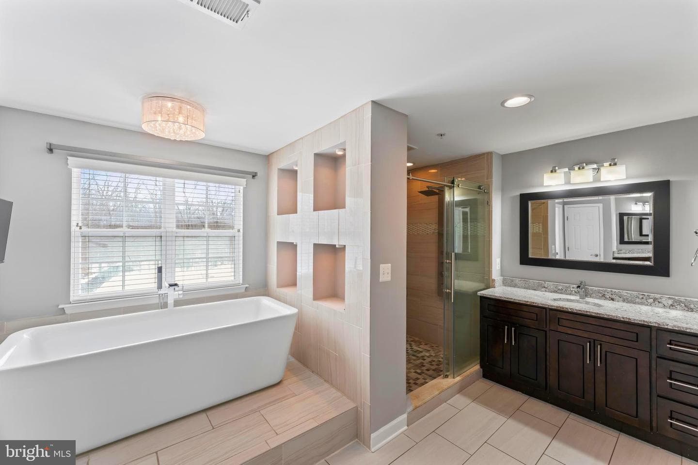 14204 Highlands Terrace photo 31