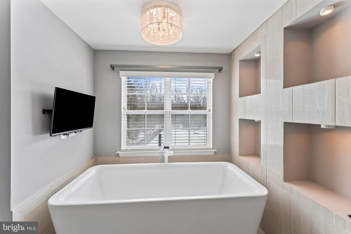 14204 Highlands Terrace photo 35