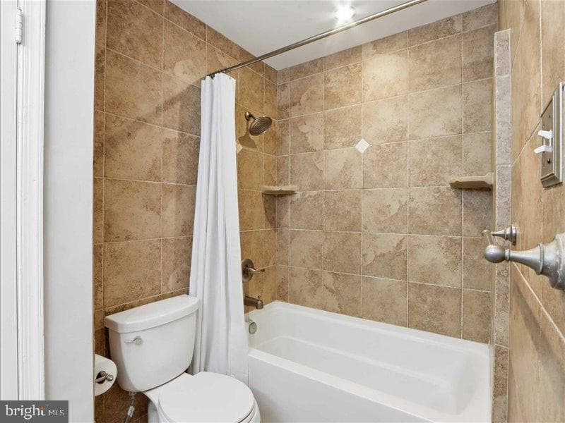 8307 Snowden Oaks Place photo 15