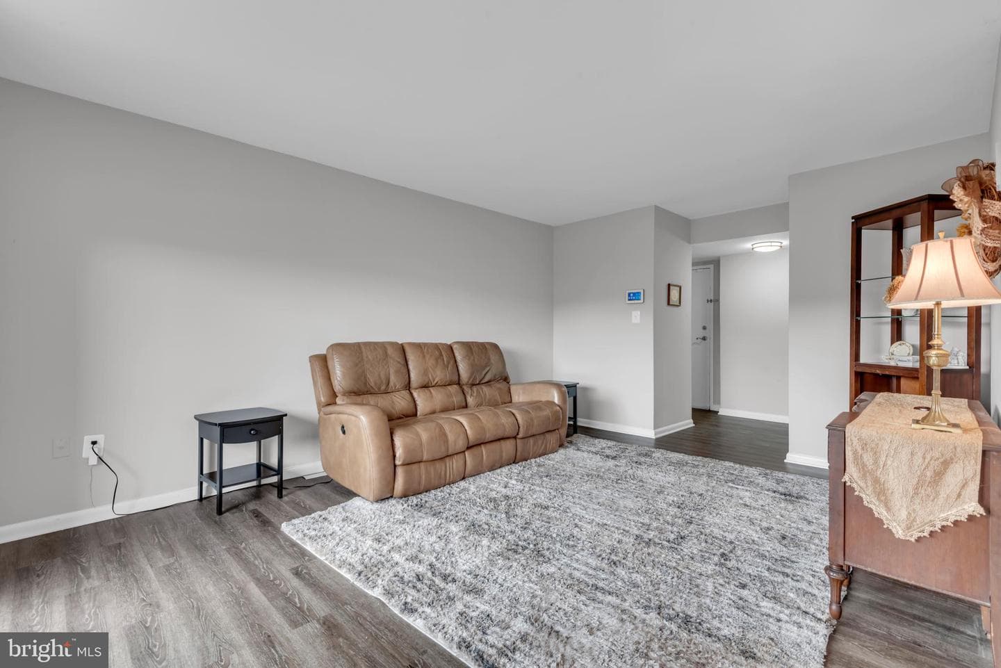6916 Hanover Parkway #100 photo 11