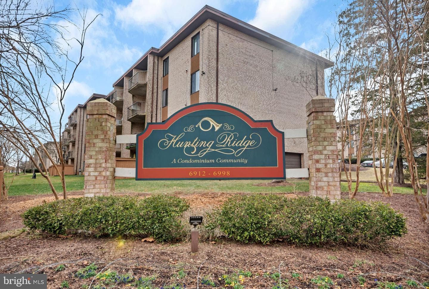 6916 Hanover Parkway #100 photo 28