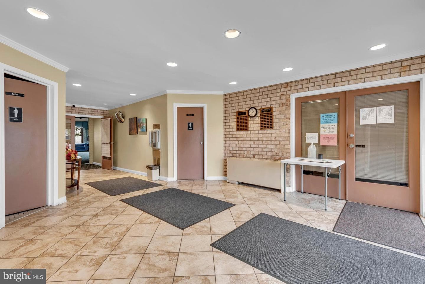 6916 Hanover Parkway #100 photo 34