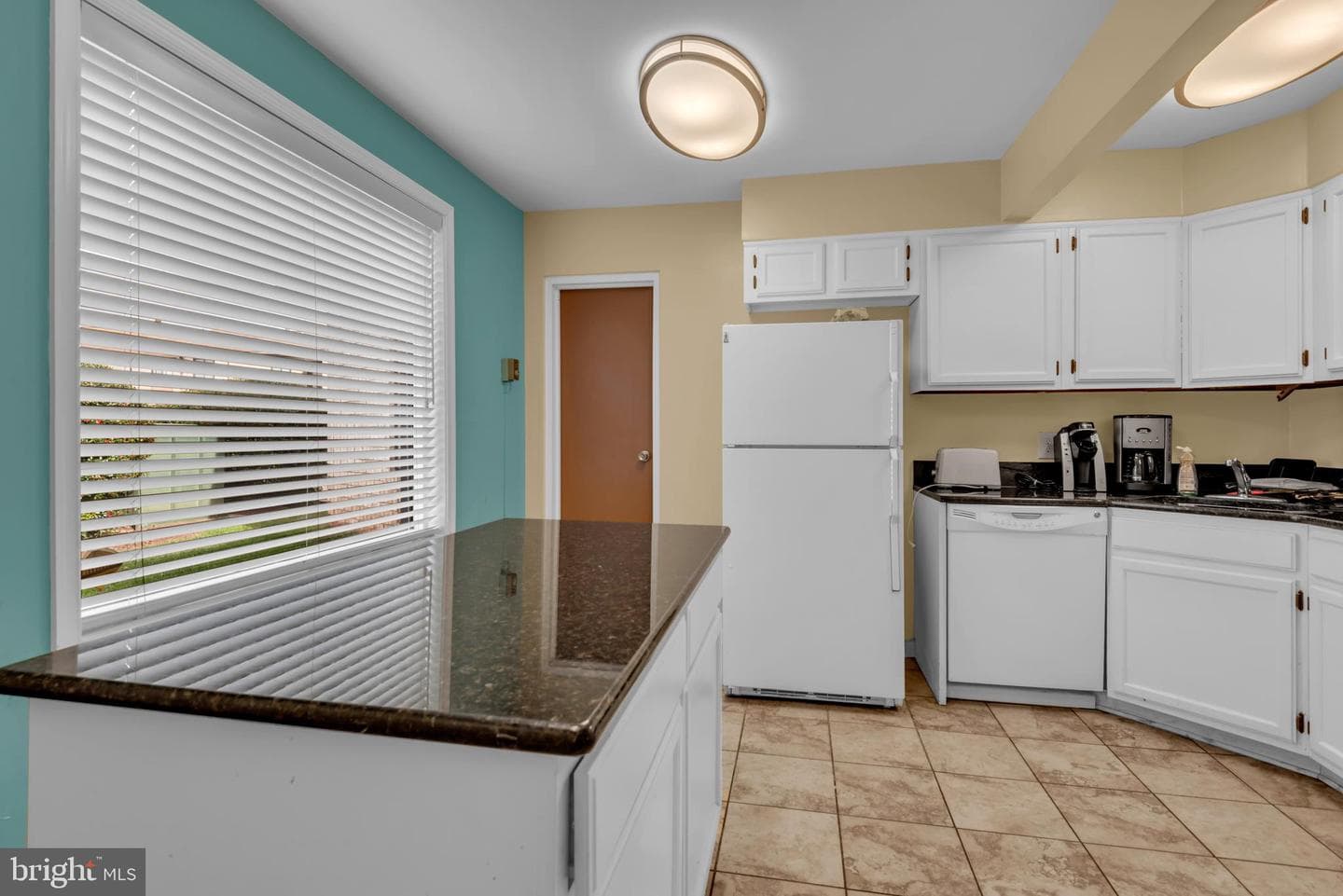 6916 Hanover Parkway #100 photo 35