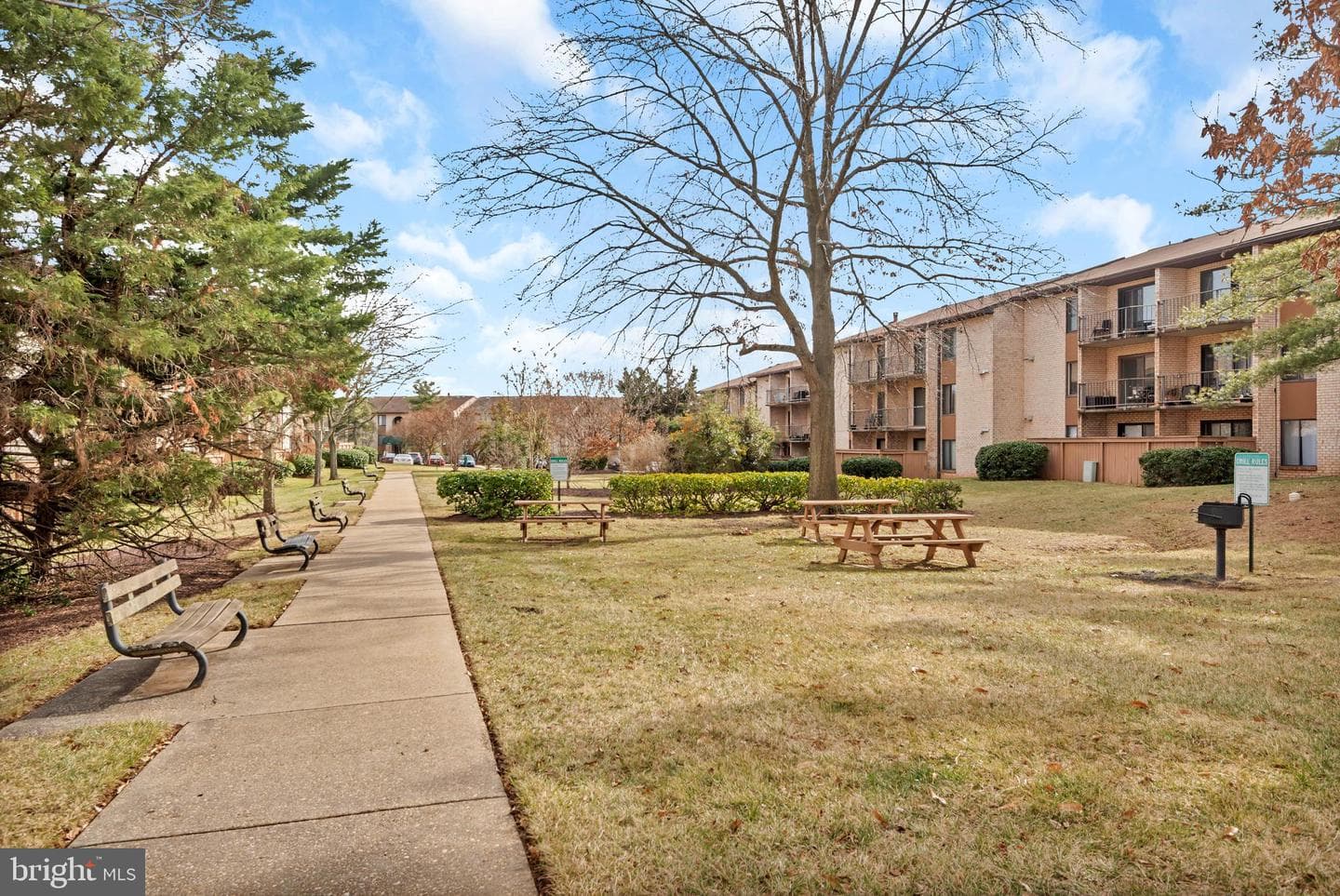 6916 Hanover Parkway #100 photo 37