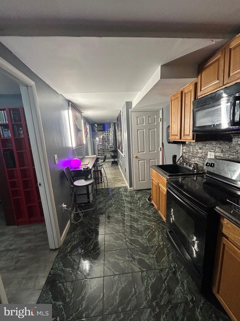 14517 London Lane photo 17