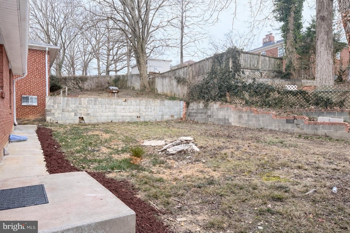 2503 Easton Street photo 36