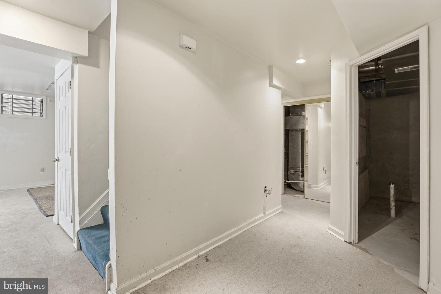8105 Birdsong Drive photo 32