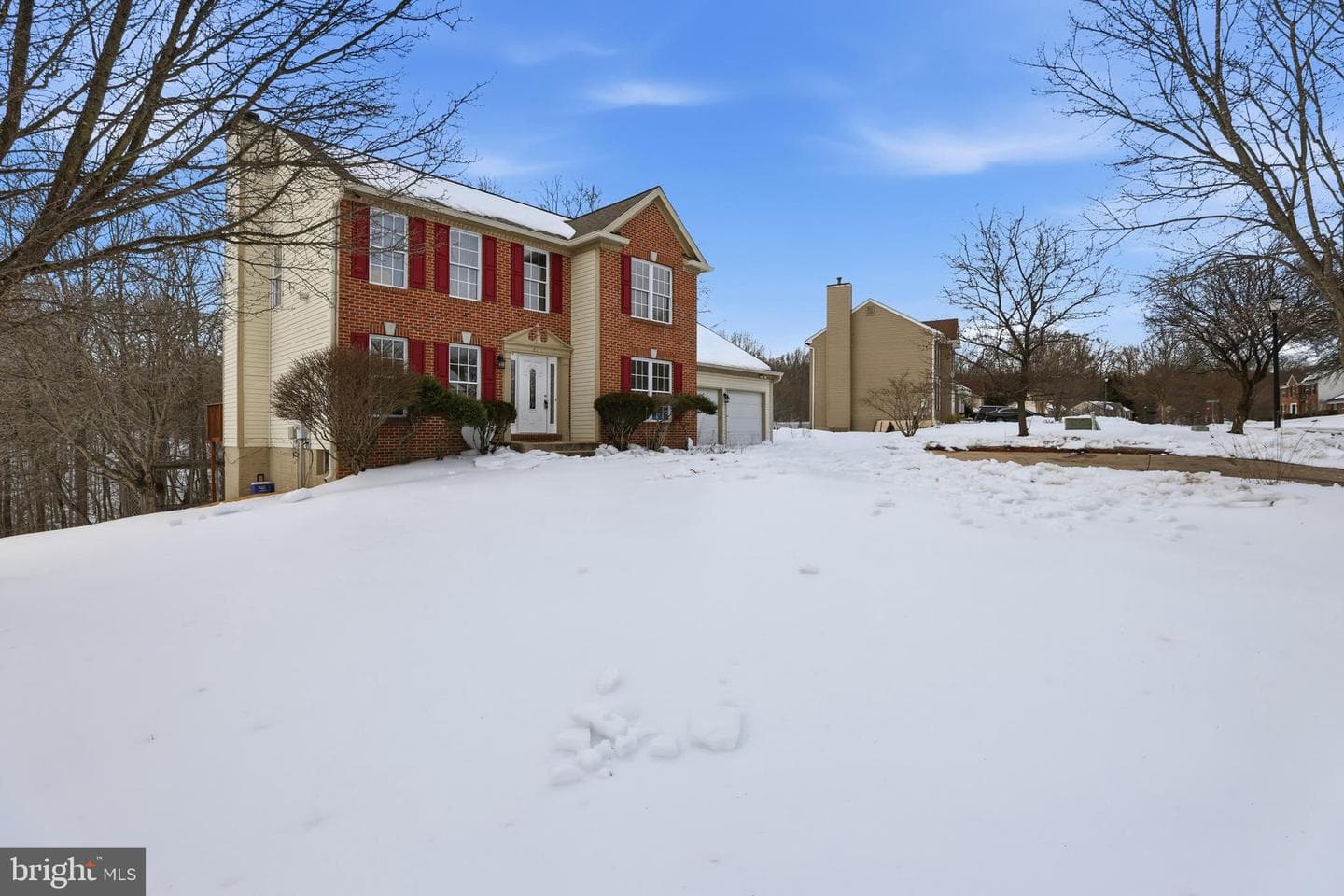 8105 Birdsong Drive photo 4