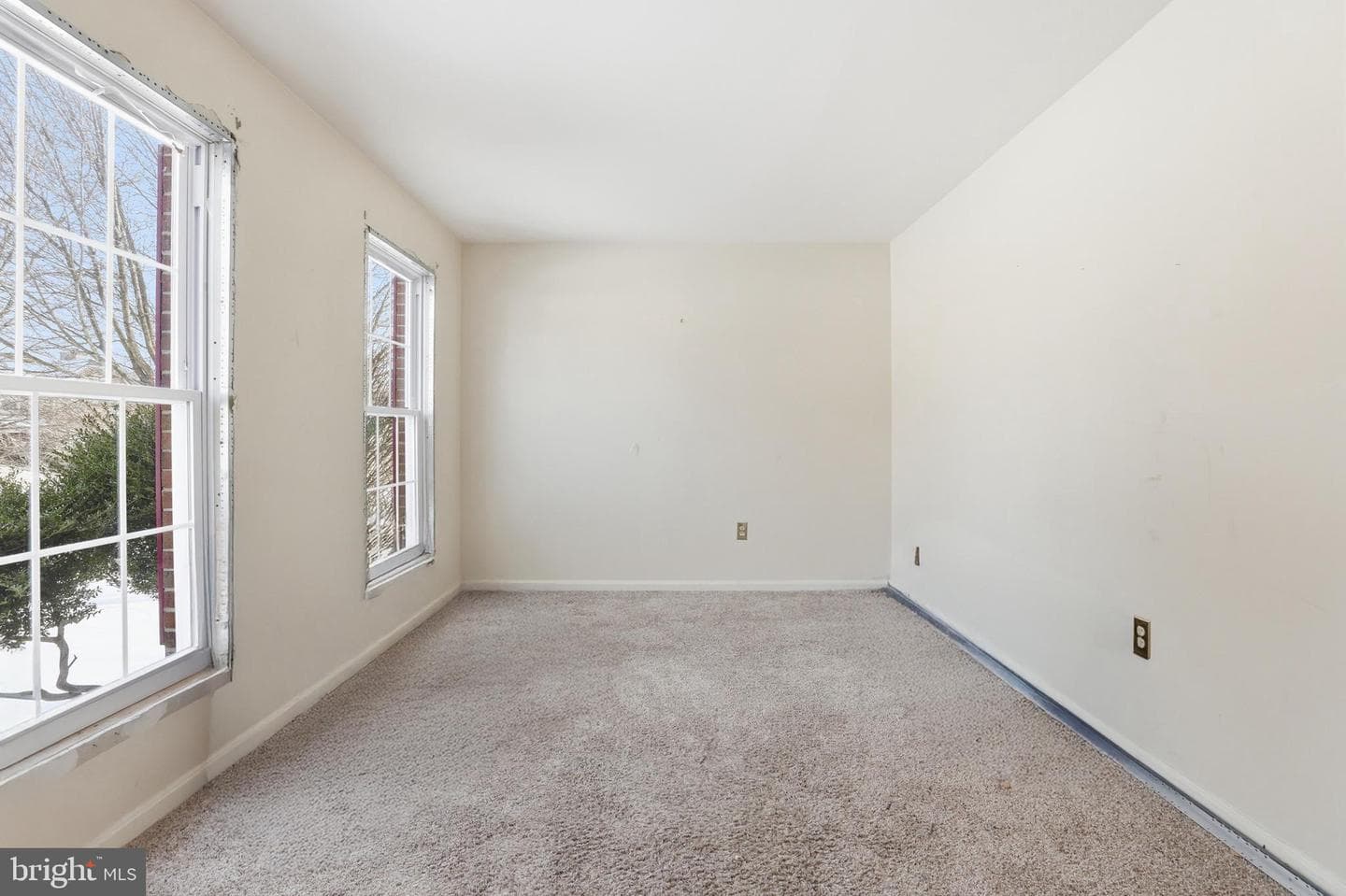 8105 Birdsong Drive photo 8