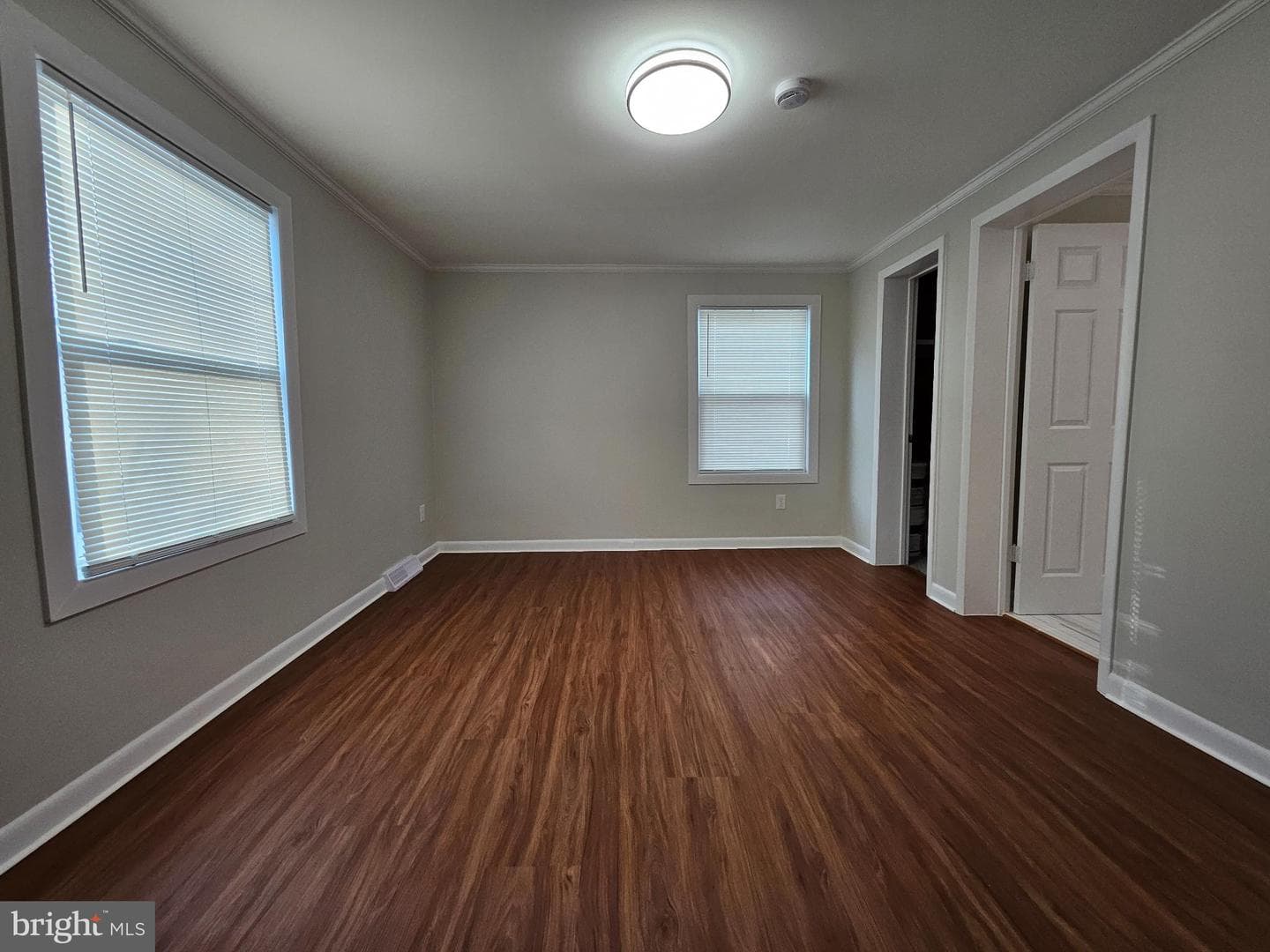 5901 Harrison Avenue photo 9