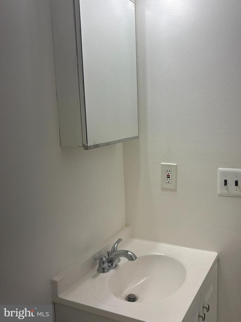 2121 N Anvil Lane photo 9