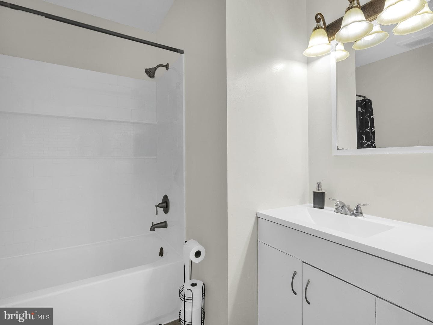 5859 Hil Mar Drive photo 12