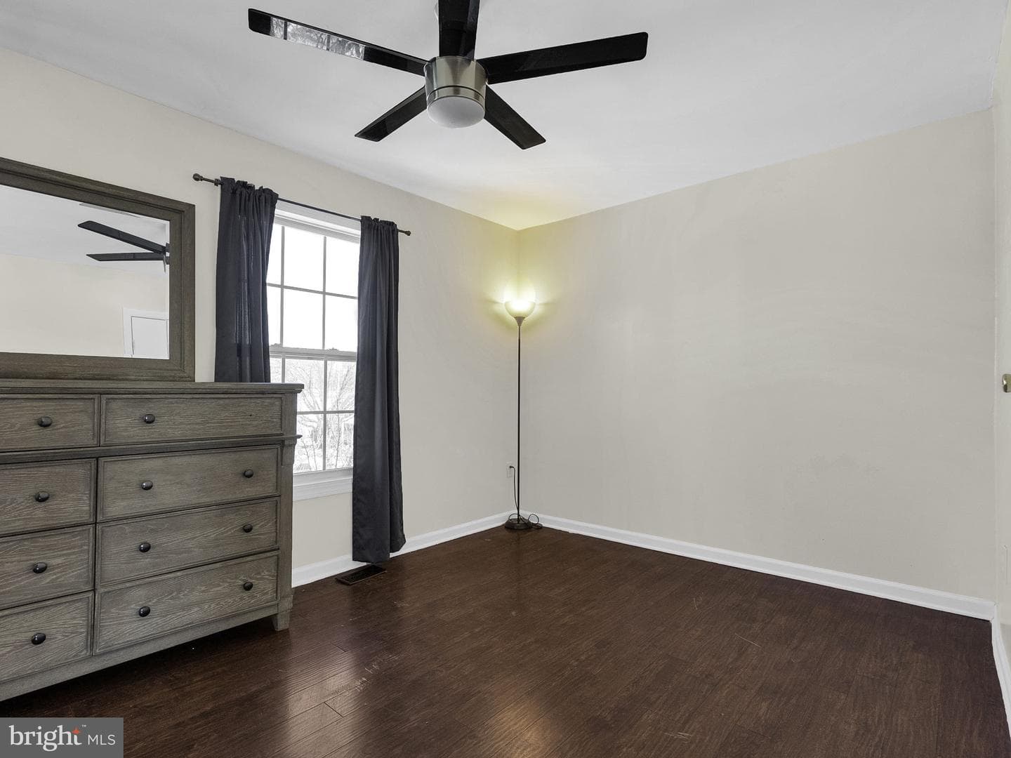 5859 Hil Mar Drive photo 13