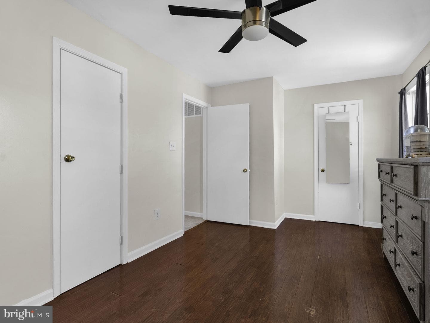 5859 Hil Mar Drive photo 14