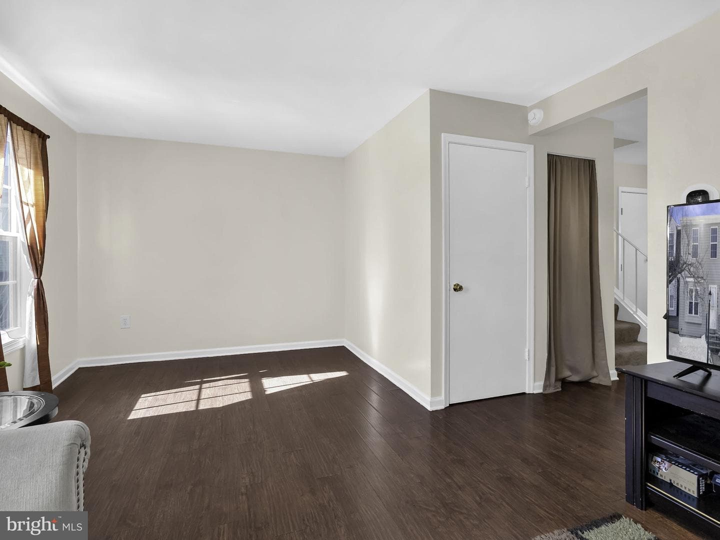 5859 Hil Mar Drive photo 7