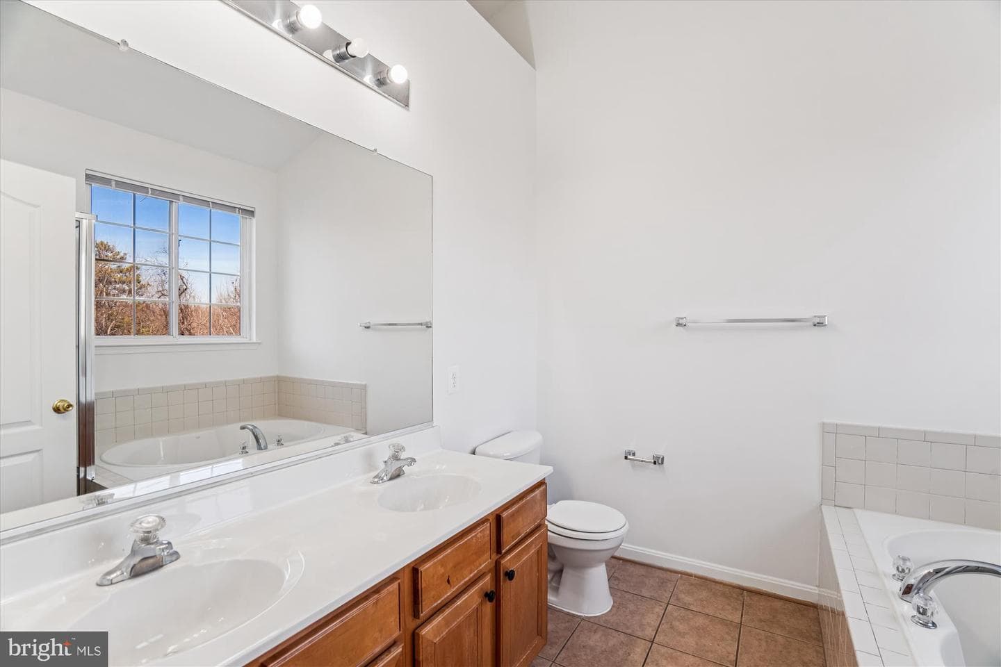 5602 Hartfield Avenue photo 26