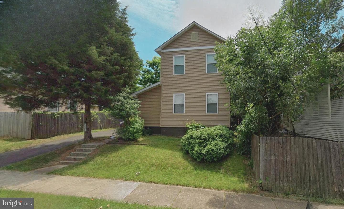 6003 Seat Pleasant Drive photo 2