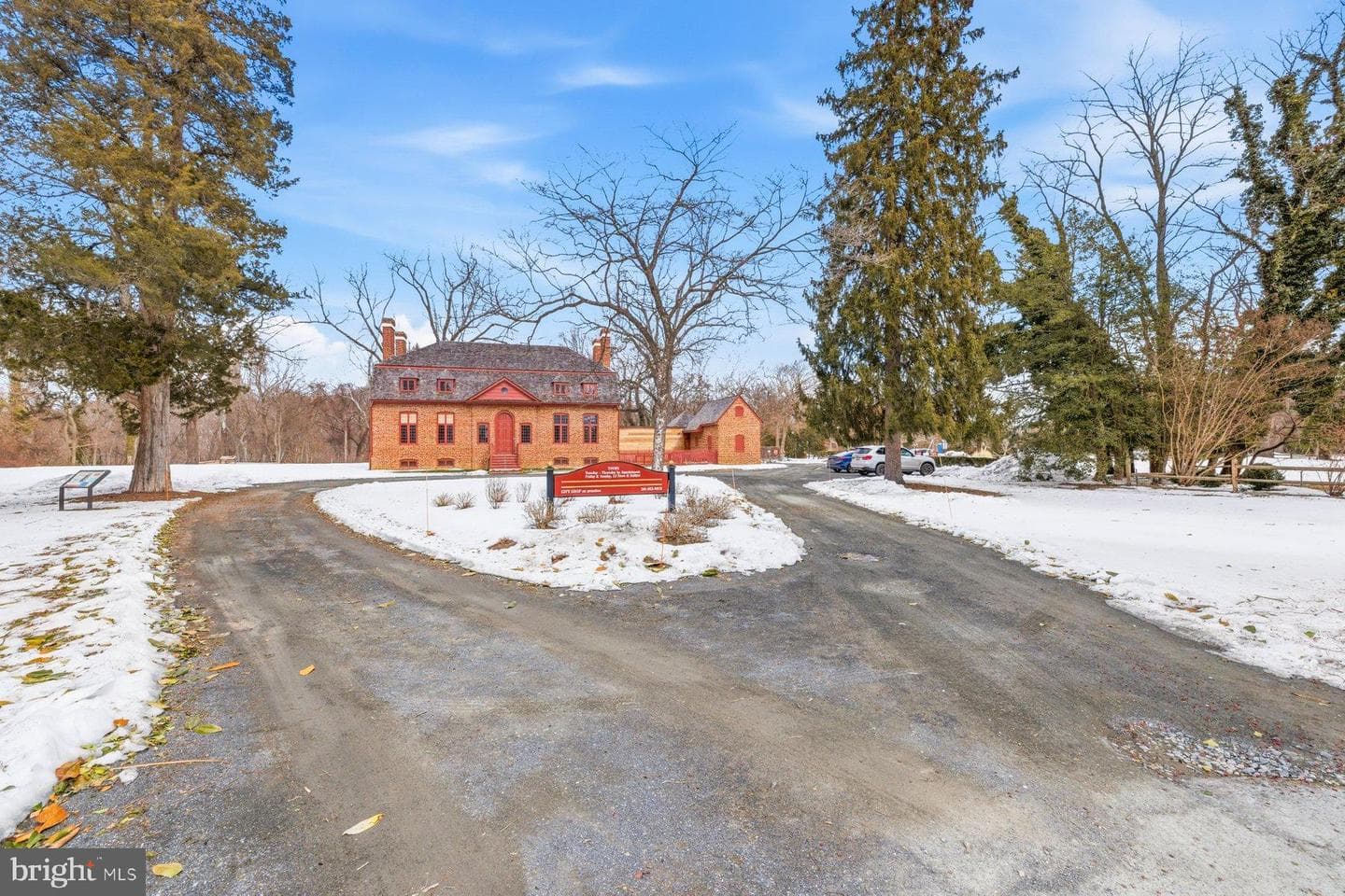 6111 Omar Court photo 25