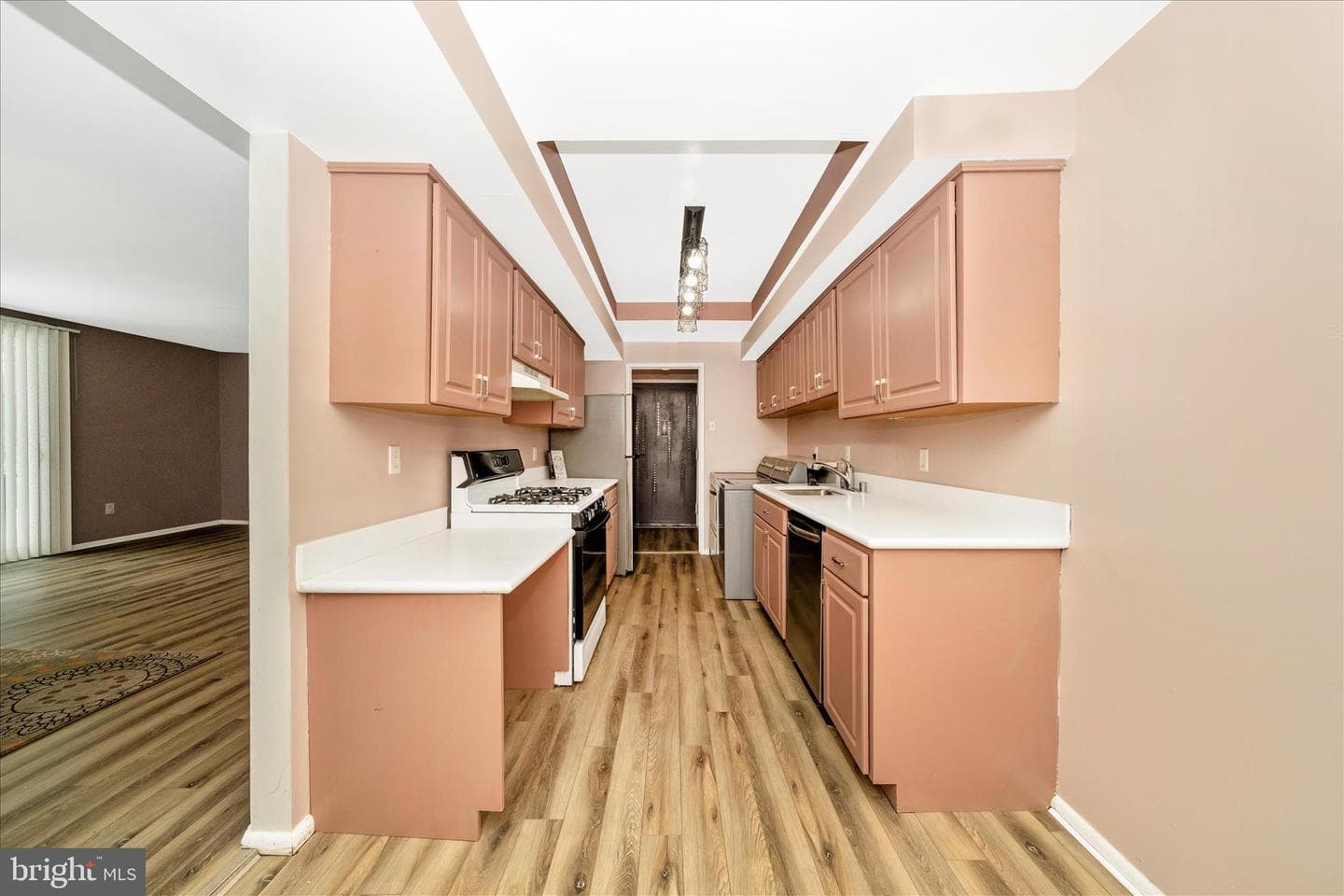10234 Prince Place #17-102 photo 14