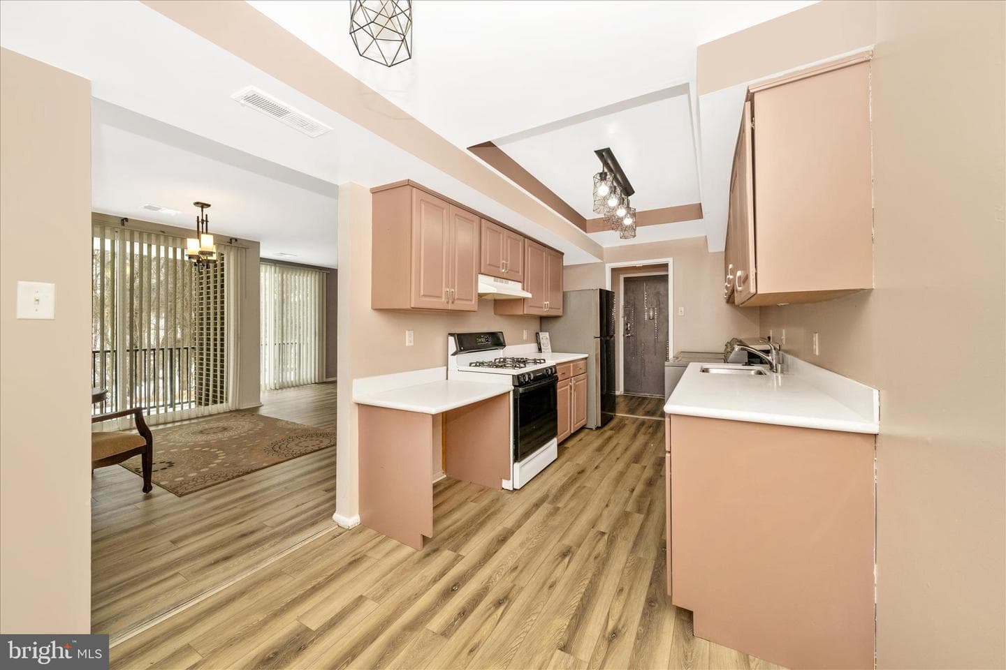 10234 Prince Place #17-102 photo 17