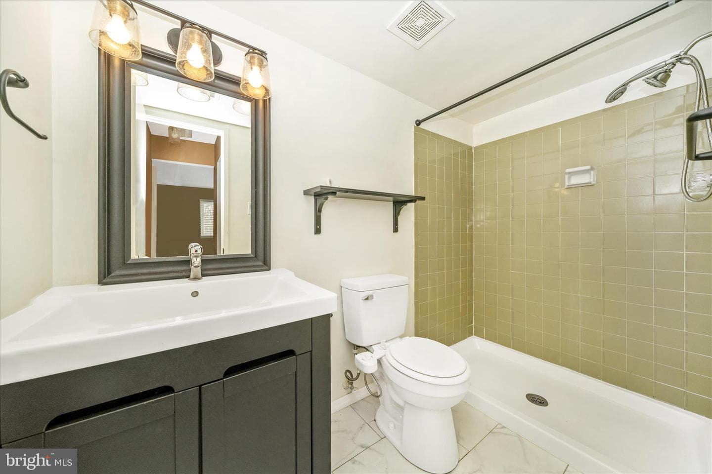 10234 Prince Place #17-102 photo 25