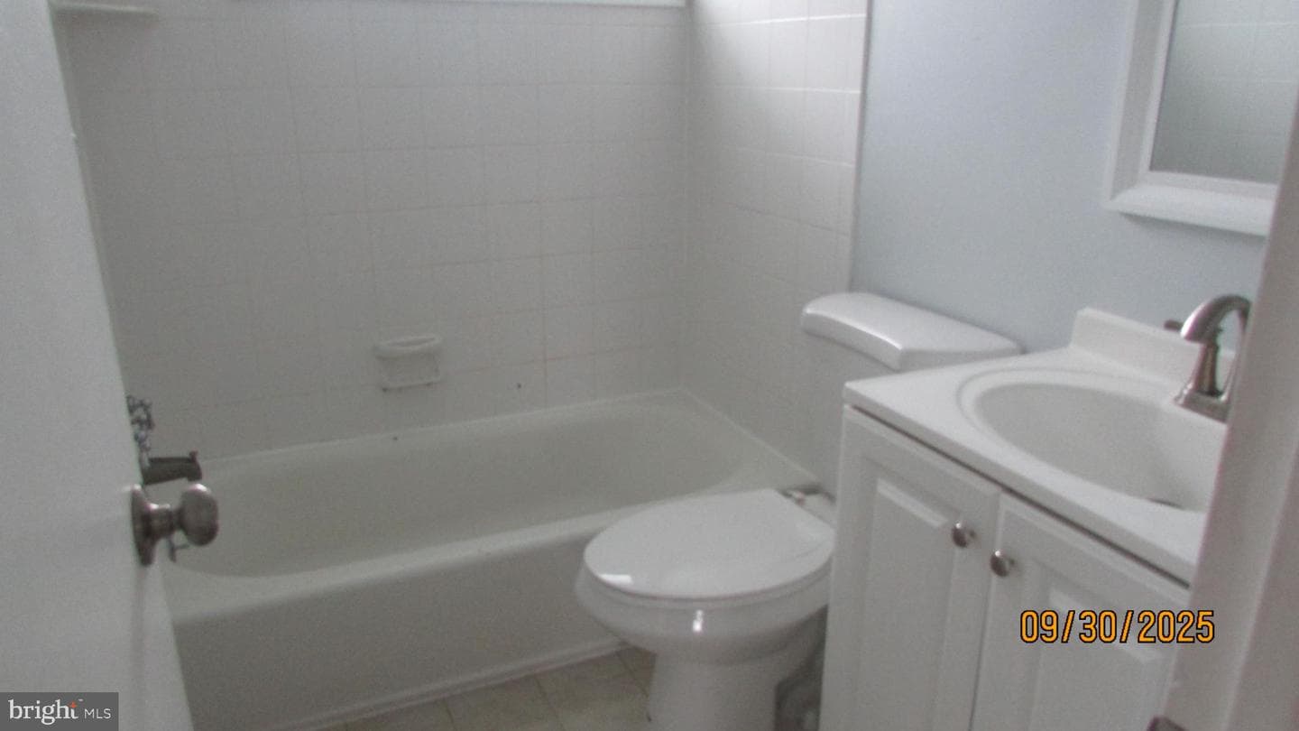8308 Potomac Avenue photo 11