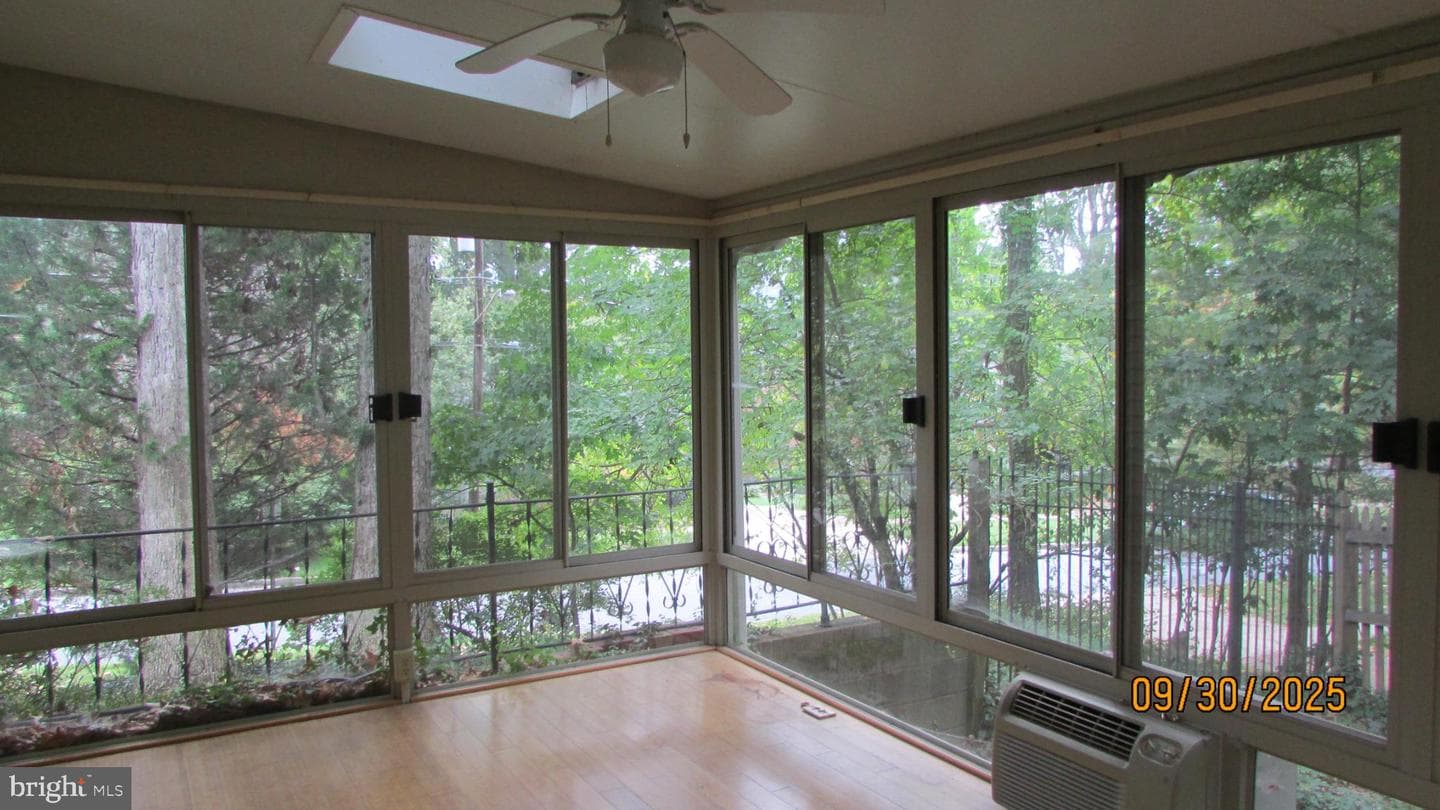 4416 Van Buren Street photo 28