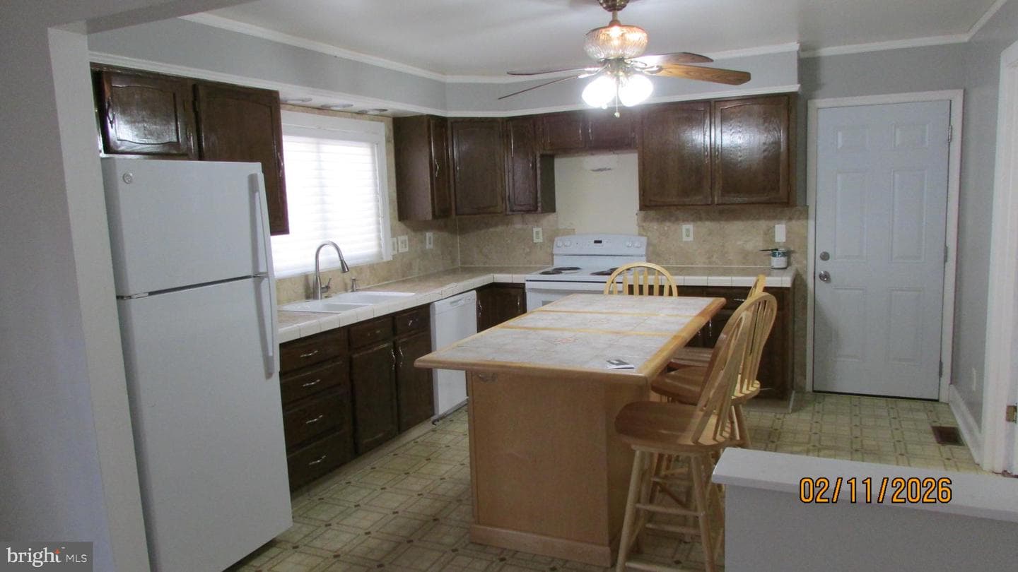 4416 Van Buren Street photo 4