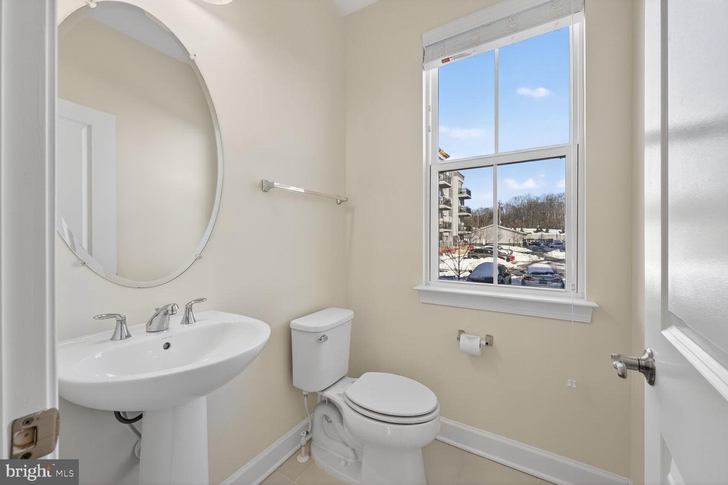 215 Phoenix Drive photo 11