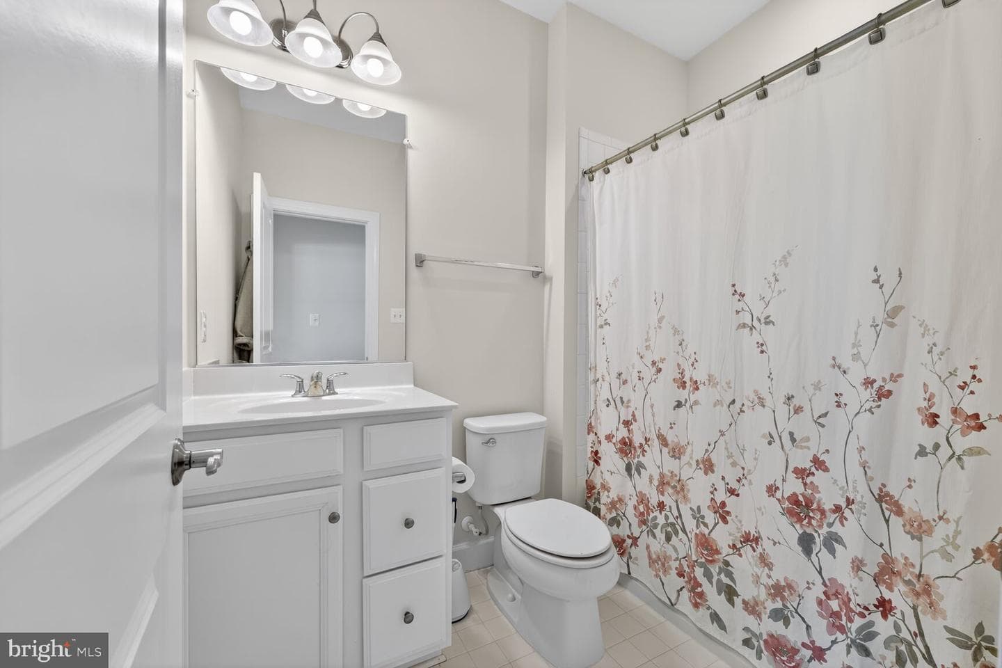 215 Phoenix Drive photo 16