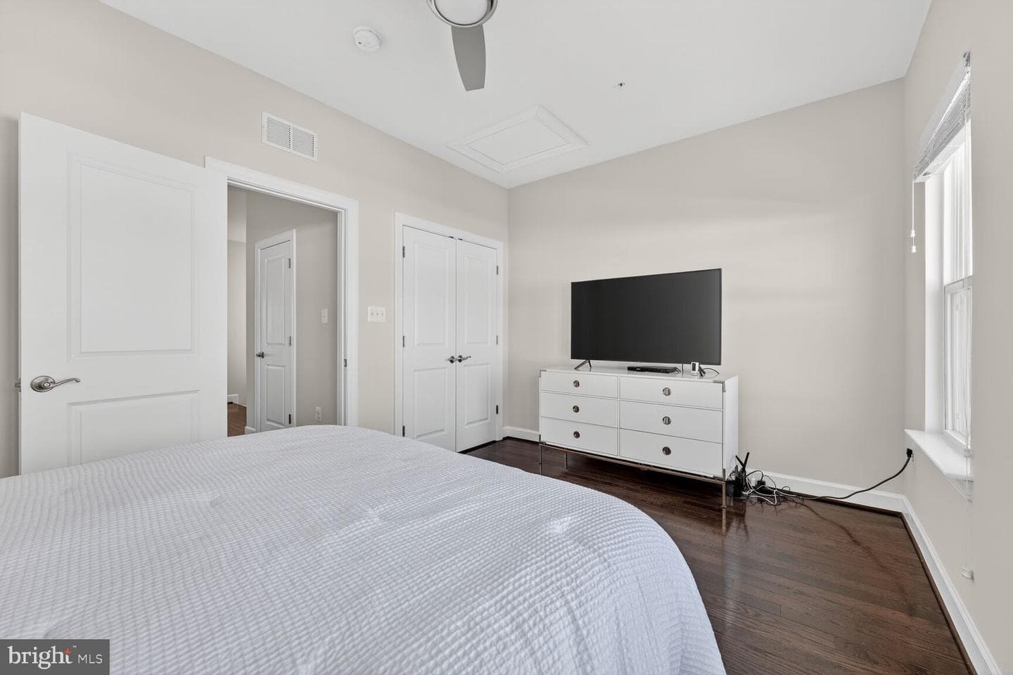 215 Phoenix Drive photo 18