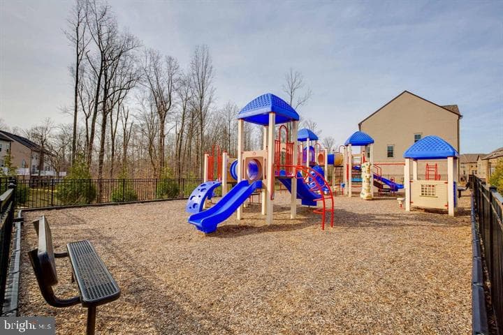215 Phoenix Drive photo 27