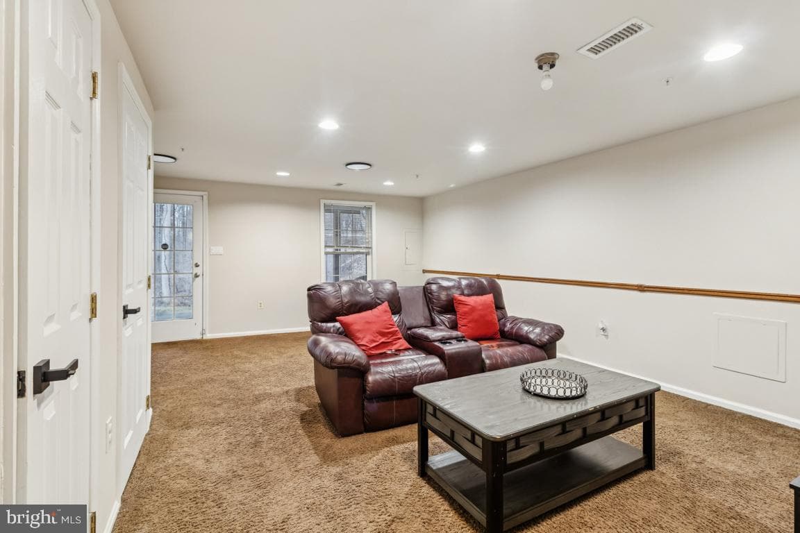 12608 Marlton Center Drive photo 12