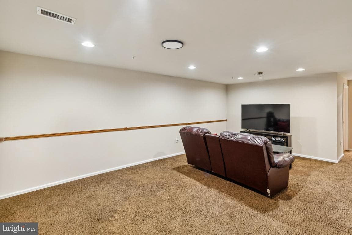 12608 Marlton Center Drive photo 13