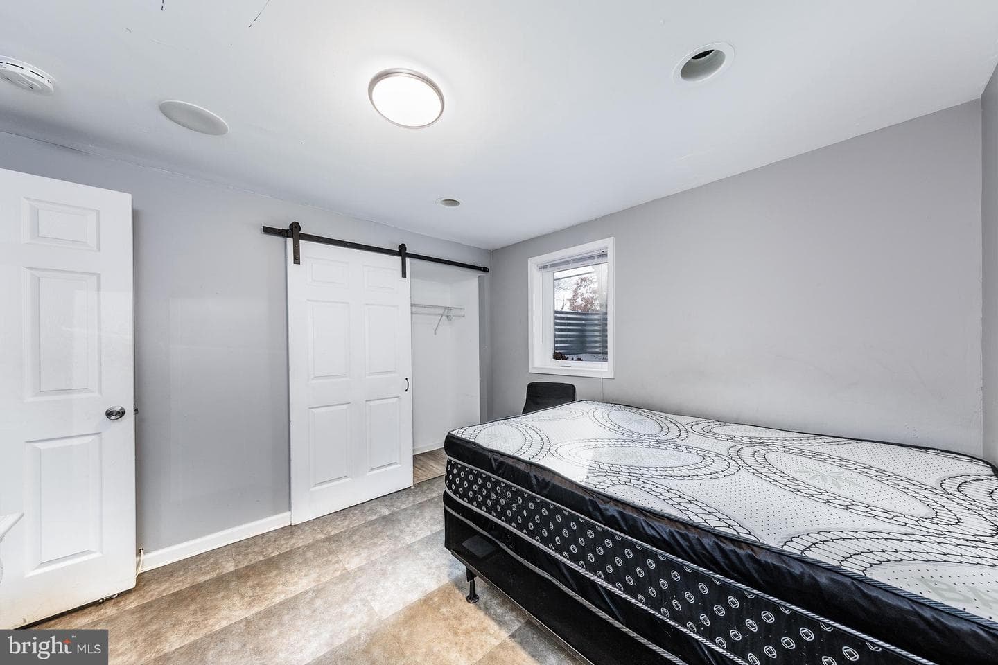 6602 Foster Street photo 11