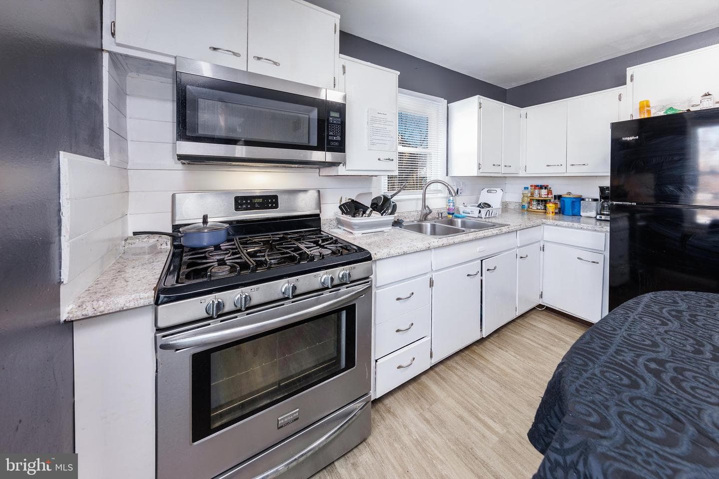 6602 Foster Street photo 2