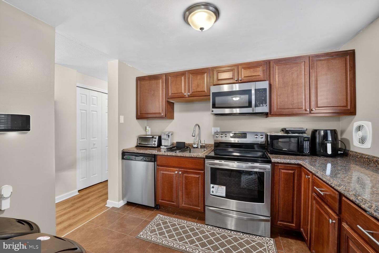12611 Windbrook Drive photo 9